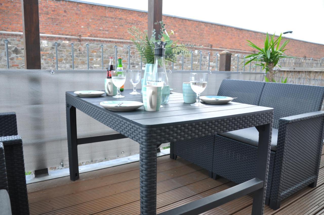Grosses Offenes Loft Oder Kleine Gemuetliche Wohnung Mit Balkon Wolmirstedt Exterior foto